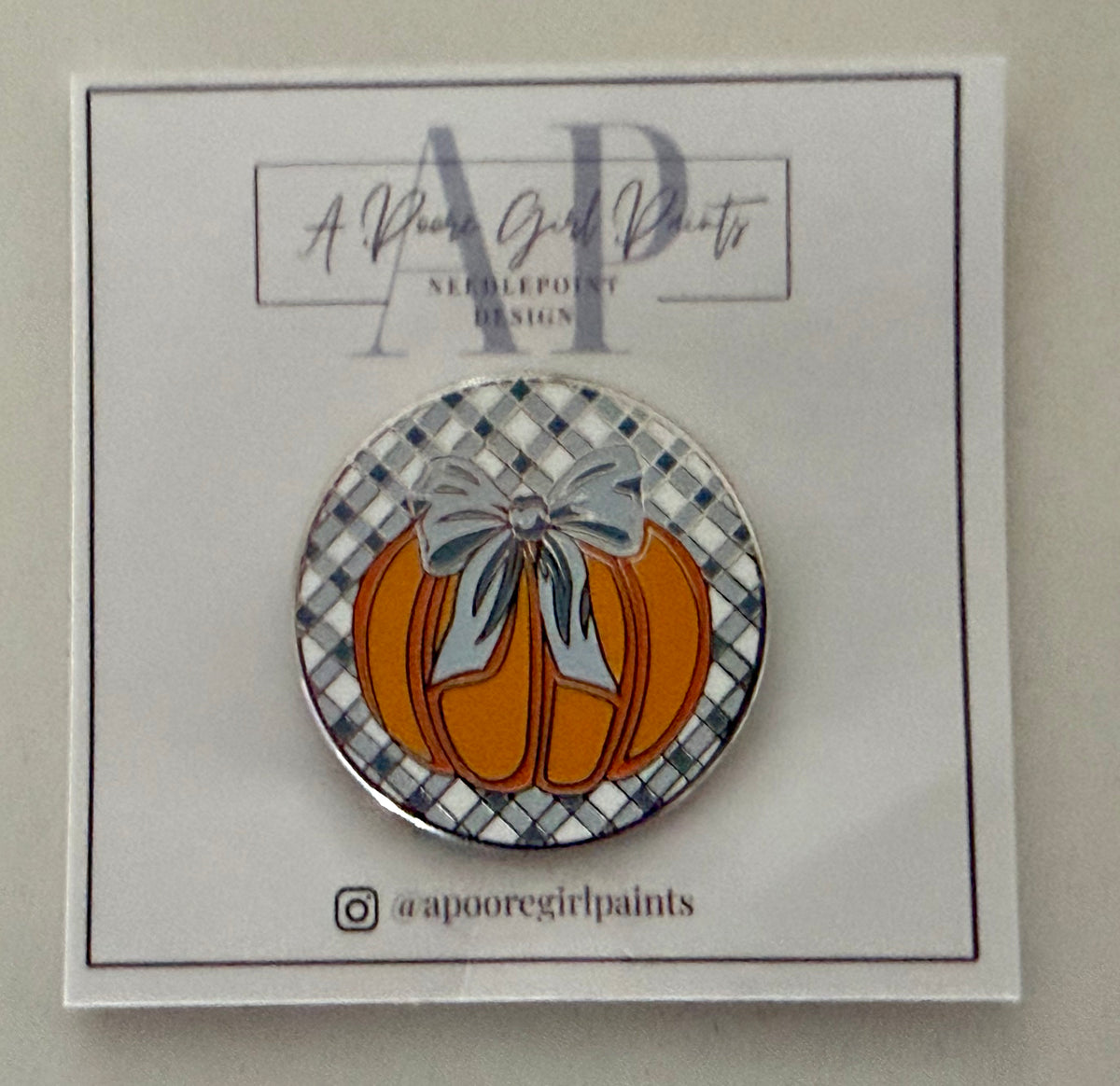 Pumpkin on Gingham Needle Minder