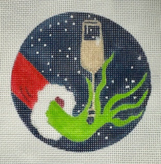 Grinch-Toasting w/ Champagne-Round