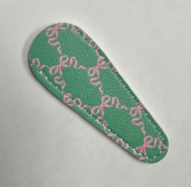 Leather Scissors Case - Green Ribbon