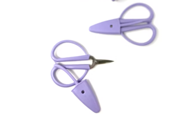 Lavender Rubber Covered Scissors